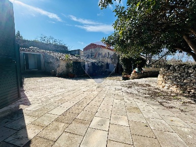 Foto Villa singola in contrada cifali, Chiaramonte Gulfi di 310 m²