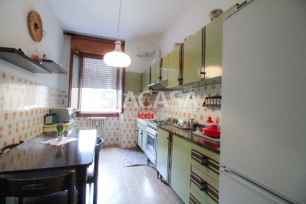 Foto Appartamento in Via Manzoni, Bellusco Centro di 86 m² con 2 locali
