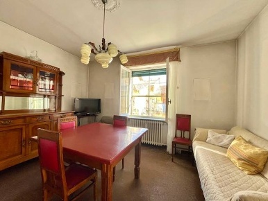 Foto Appartamento in Via Mazzini, Vedano Olona Centro di 280 m² in vendita