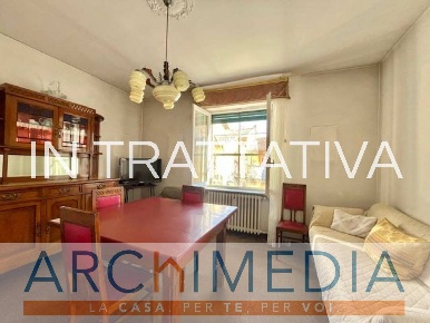 Foto Appartamento in Via Mazzini, Vedano Olona Centro di 280 m² in vendita