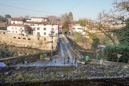 Foto Appartamento in via Gorizia, Brembate Centro di 125 m² con 3 locali