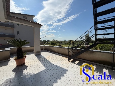 Foto Villa unifamiliare in VIA TREPICIONE, Casapulla di 280 m² con 6 locali