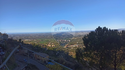 Foto Appartamento in corso  kennedy, Chiaramonte Gulfi Centro di 90 m²