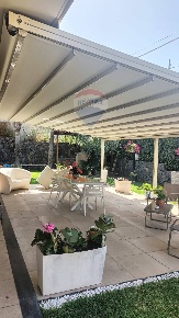 Foto Appartamento in Via Alessandro Manzoni, Valverde di 150 m² in affitto