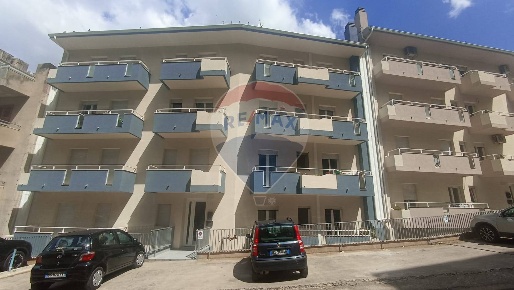 Foto Appartamento in corso Kennedy, Chiaramonte Gulfi Centro di 80 m²