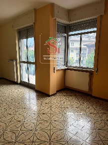 Foto Appartamento in Via XXV Aprile, Zogno Centro di 110 m² con 3 locali