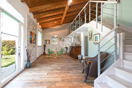 Foto Villa unifamiliare in Via Orsini, Nepi in vendita