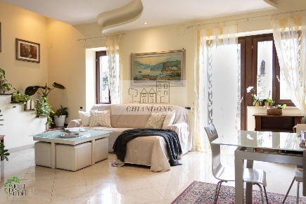 Foto Villa singola a Morlupo di 375 m² con 11 locali in vendita