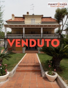 Foto Villa singola in Via Salaria, Spinetoli Pagliare di 400 m² in vendita