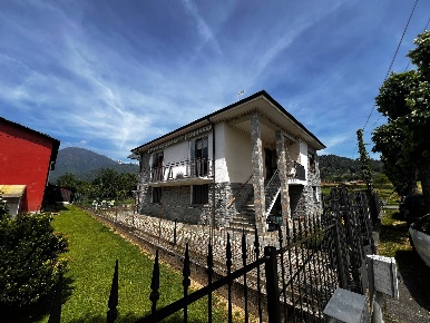 Foto Villa unifamiliare a Luserna San Giovanni Airali di 200 m² in vendita