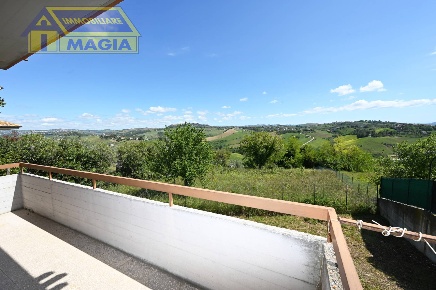 Foto Appartamento a Castel di Lama Piattoni Villa Sant'Antonio di 116 m²