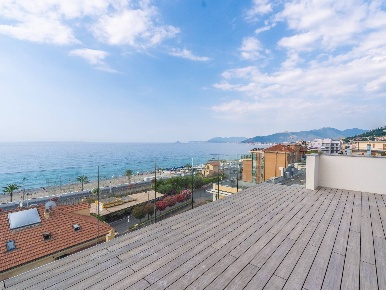 Foto Appartamento in Via Torino, Pietra Ligure Centro di 45 m² con 2 locali