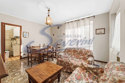 Foto Appartamento in Via Monterosa, Appiano Gentile Centro di 75 m²