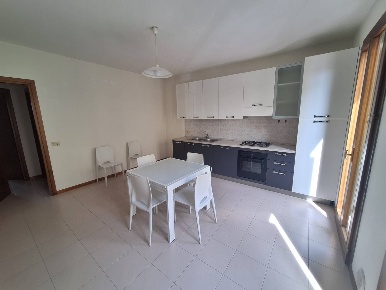 Foto Appartamento a Caerano di San Marco Centro di 85 m² con 3 locali