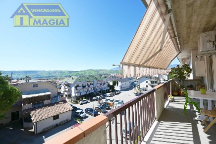 Foto Appartamento a Castel di Lama Piattoni Villa Sant'Antonio di 176 m²