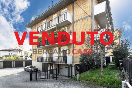 Foto Appartamento in Via Milano, Curno in vendita