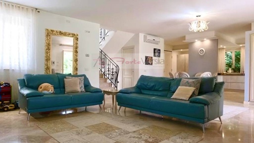 Foto Villa singola a Forte dei Marmi Caranna di 300 m² con 9 locali