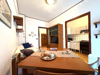 Foto Appartamento in via Crispi, Pietra Ligure Centro di 58 m² con 3 locali