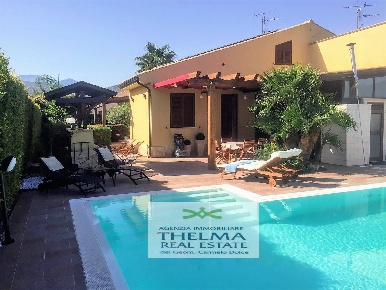 Foto Villa singola in Via Madonnina di Gibilmanna, Campofelice di Roccella