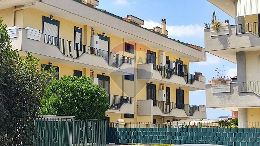 Foto Appartamento in Via Musone, Casapulla di 140 m² con 5 locali