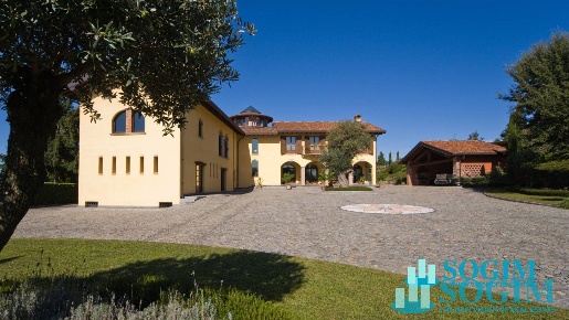 Foto Villa singola in Via Volta, San Fermo della Battaglia Centro di 807 m²