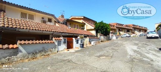 Foto Villa a schiera in via roma, Manziana in vendita