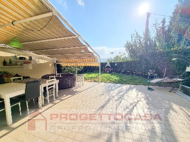 Foto Appartamento in SALARIA, Spinetoli Pagliare di 185 m² con 4 locali
