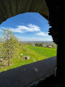 Foto Villa singola in via oliveto, Albinea di 520 m² con 10 locali