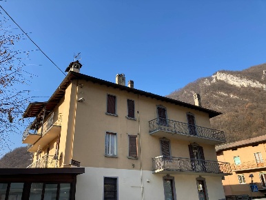 Foto Appartamento in VIA ANTONIO LOCATELLI, Zogno Centro di 140 m²
