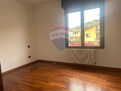Foto Appartamento in VIA SANT'ANNA, Villongo di 103 m² con 3 locali