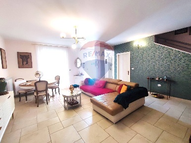 Foto Villa a schiera in Via del Lazzaretto, Sparanise di 338 m² in vendita