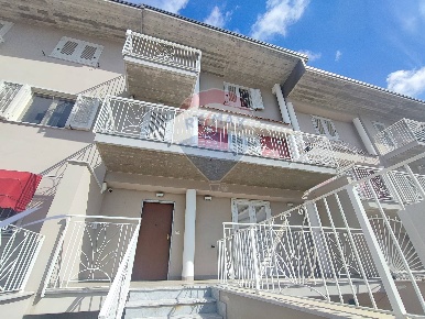 Foto Villa a schiera in Via del Lazzaretto, Sparanise di 338 m² in vendita