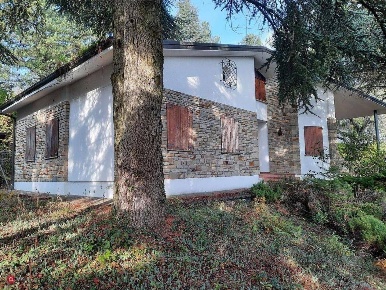 Foto Villa singola in Via delle nazioni, Serramazzoni di 270 m² in vendita