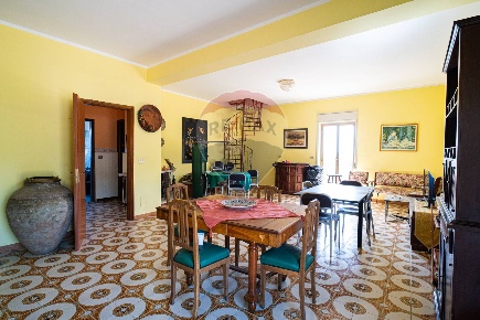 Foto Villa singola in C.da Iazzo Vecchia Strada Serafica, di 220 m²