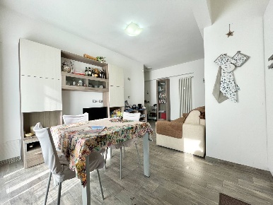 Foto Appartamento in Via Crispi, Pietra Ligure di 58 m² con 2 locali