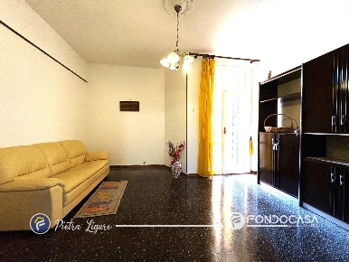 Foto Appartamento in Viale della Repubblica, Pietra Ligure Centro di 97 m²