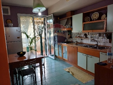 Foto Appartamento in C/so Europa, Chiaramonte Gulfi Centro di 98 m²