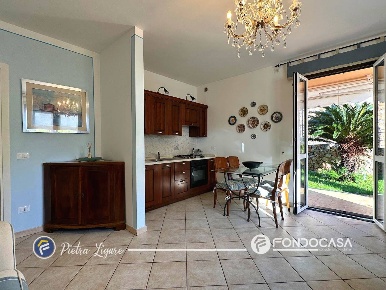 Foto Appartamento in Via Morelli, Pietra Ligure Centro di 56 m² in vendita