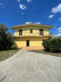 Foto Villa a schiera in VIA CAPOCROCE 3, Sonnino Capocroce di 130 m²