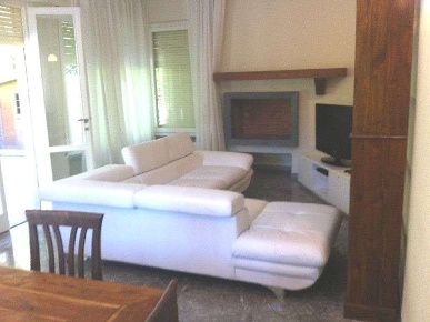 Foto Villa bifamiliare a Forte dei Marmi Roma Imperiale di 180 m²