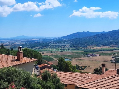 Foto Appartamento in Via Delle Rose 4, Gavorrano Giuncarico di 103 m²