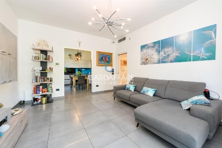 Foto Appartamento a Sirmione di 135 m² con 3 locali in vendita