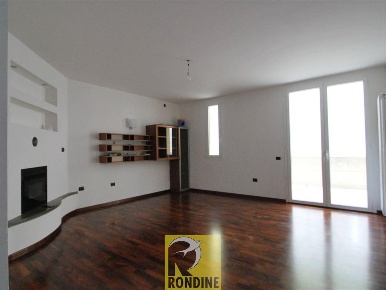 Foto Villa a schiera a Brisighella Centro di 223 m² con 10 locali