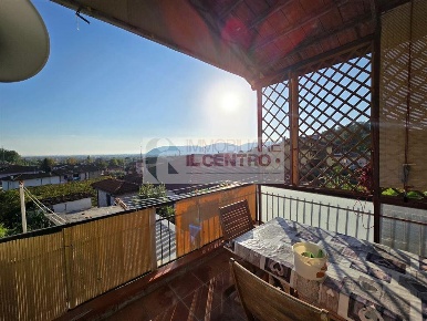 Foto Appartamento a Castelnuovo Magra di 95 m² con 4 locali in vendita