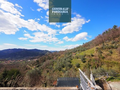 Foto Appartamento a Bolano di 77 m² con 4 locali in vendita