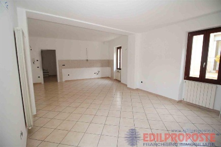 Foto Appartamento a Lazzate in vendita