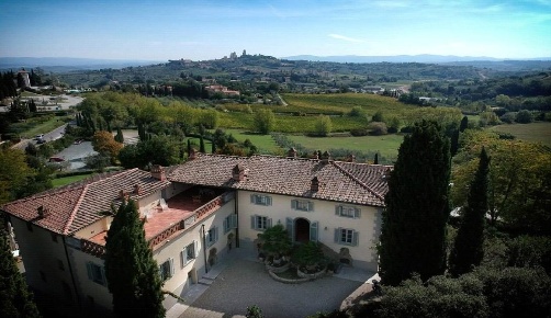 Foto Villa unifamiliare a San Gimignano di 1200 m² con 36 locali in vendita