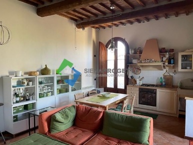 Foto Appartamento a Monteroni d'Arbia Centro di 95 m² con 4 locali