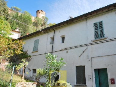 Foto Appartamento a Brisighella Centro di 139 m² con 5 locali in vendita