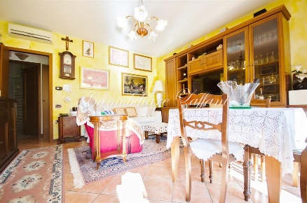 Foto Villa a schiera in via 24 maggio, San Vittore Olona in vendita